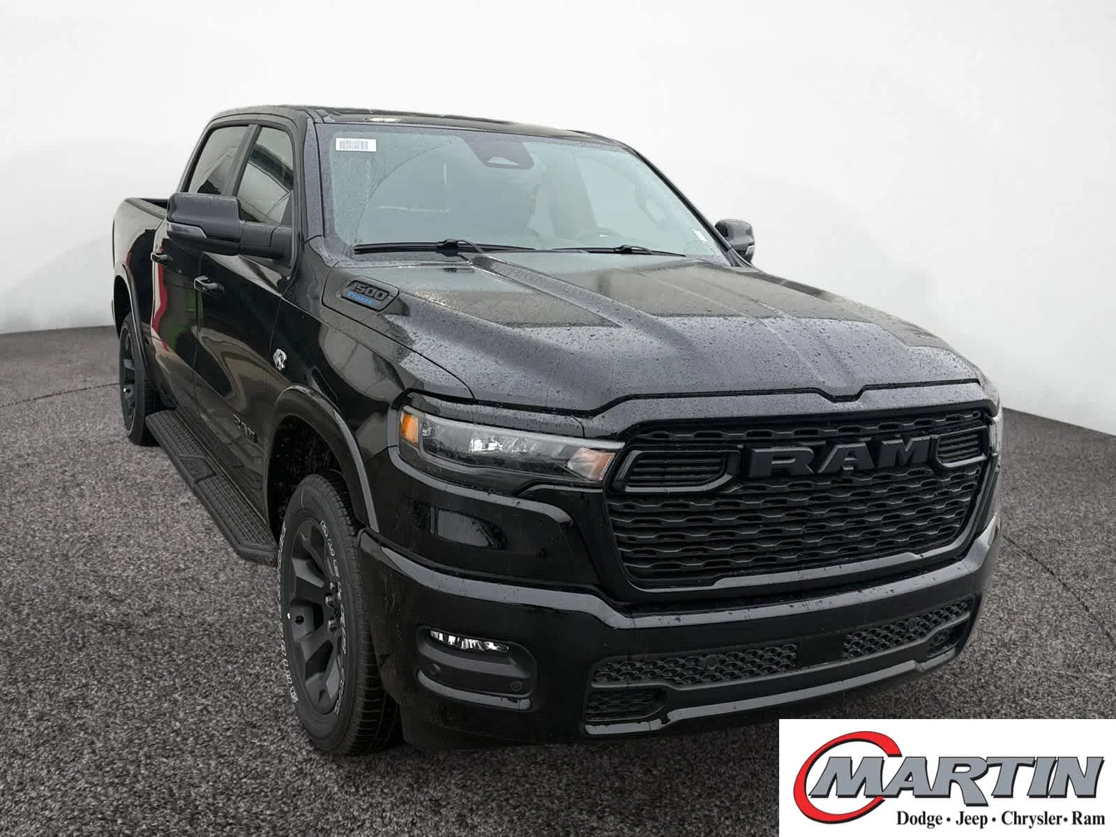 New 2026 Diamond Black Crystal Pearl-Coat Exterior Paint RAM Big Horn image 3