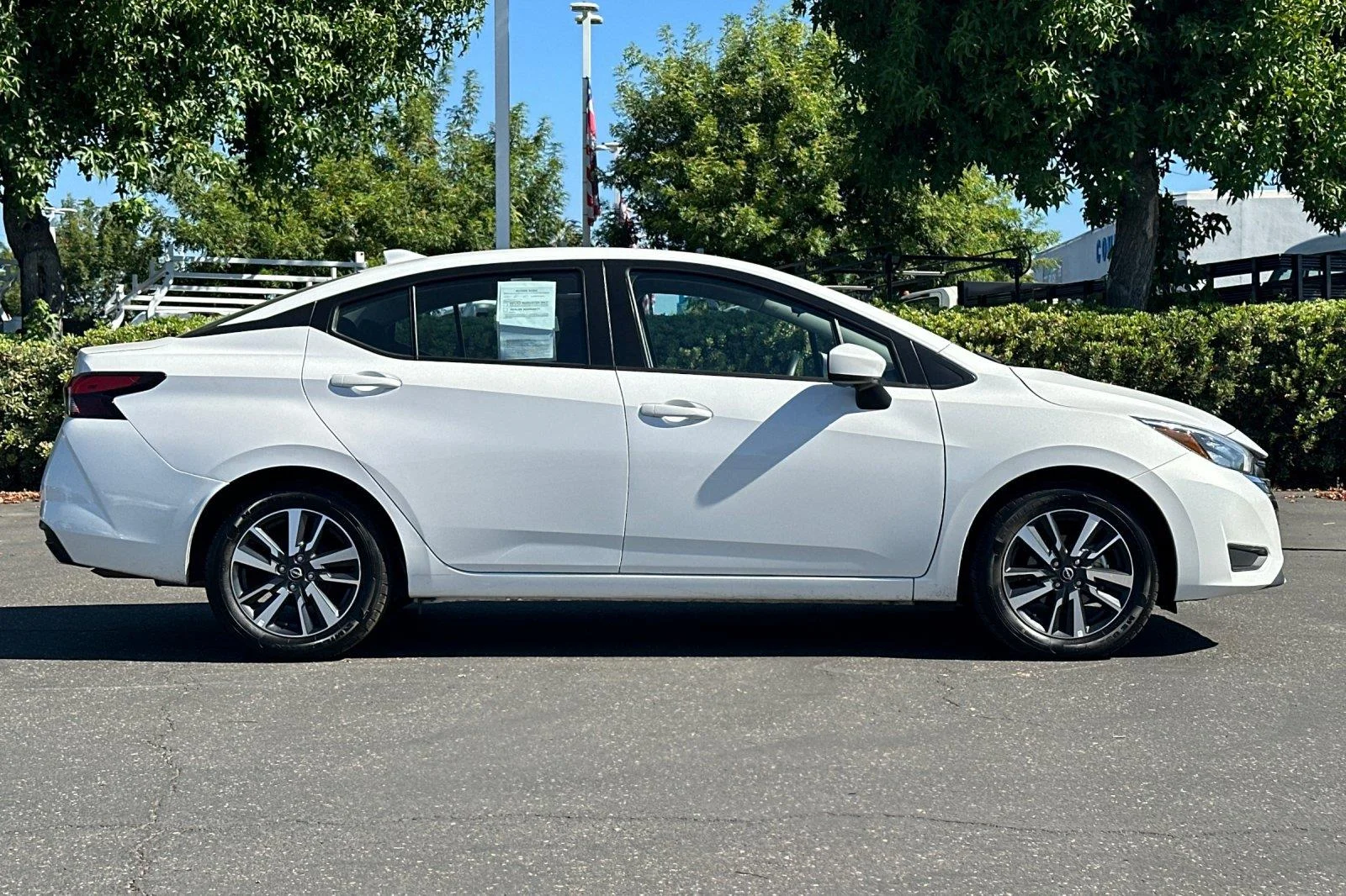 Used 2025 Aspen White Tricoat Nissan SV image 3