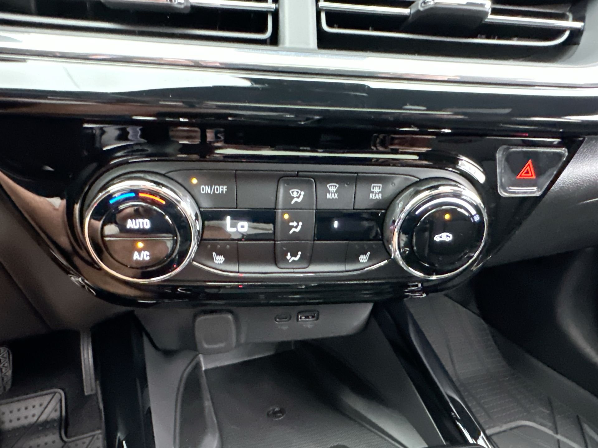 2026 Chevrolet Trax RS - Photo 71