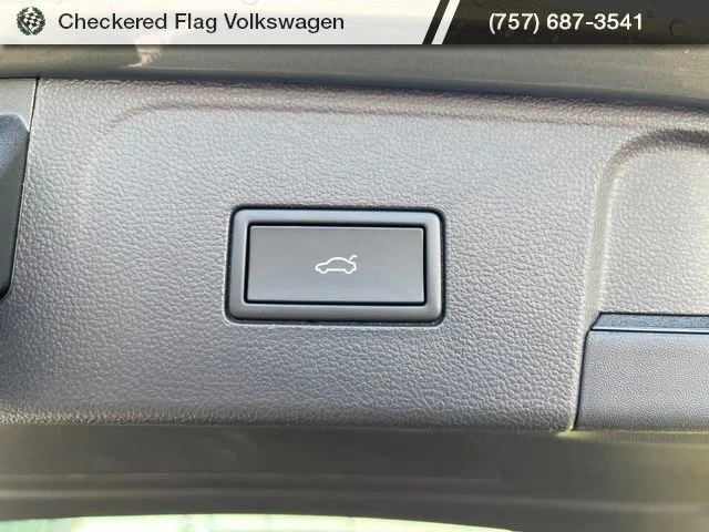 New 2026 Green Volkswagen 2.0T SE w/Technology image 34