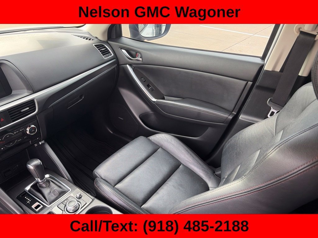 Used 2016 White Mazda Grand Touring image 18