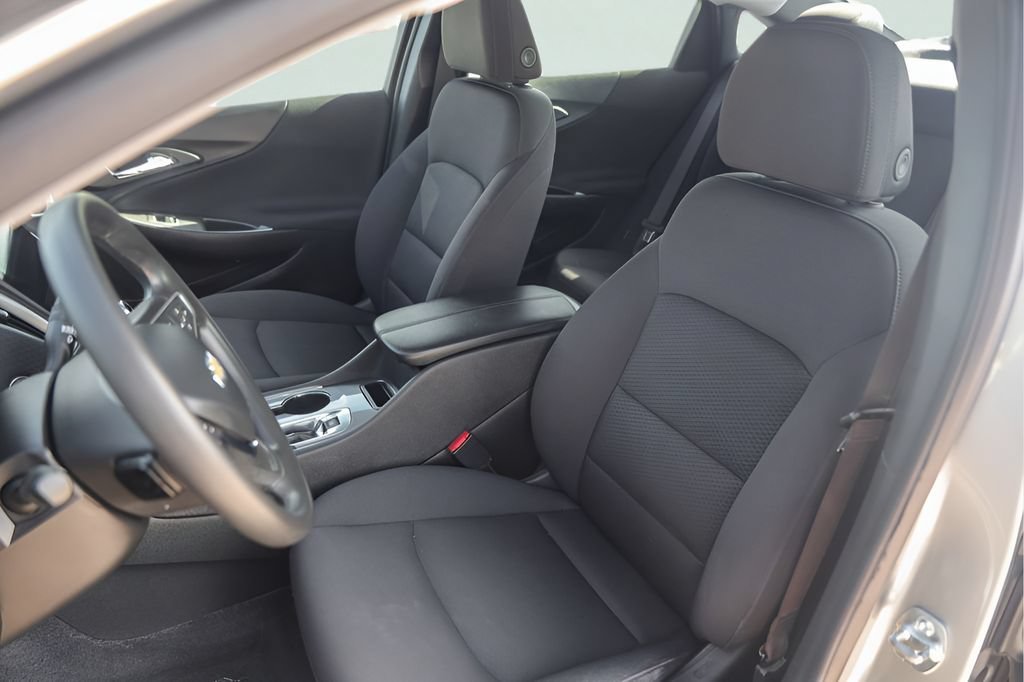 Used 2025 Sterling Gray Metallic Chevrolet 1LT image 10