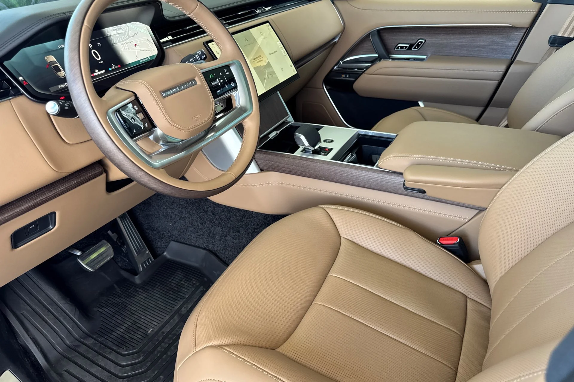 New 2026  Land Rover SE image 13