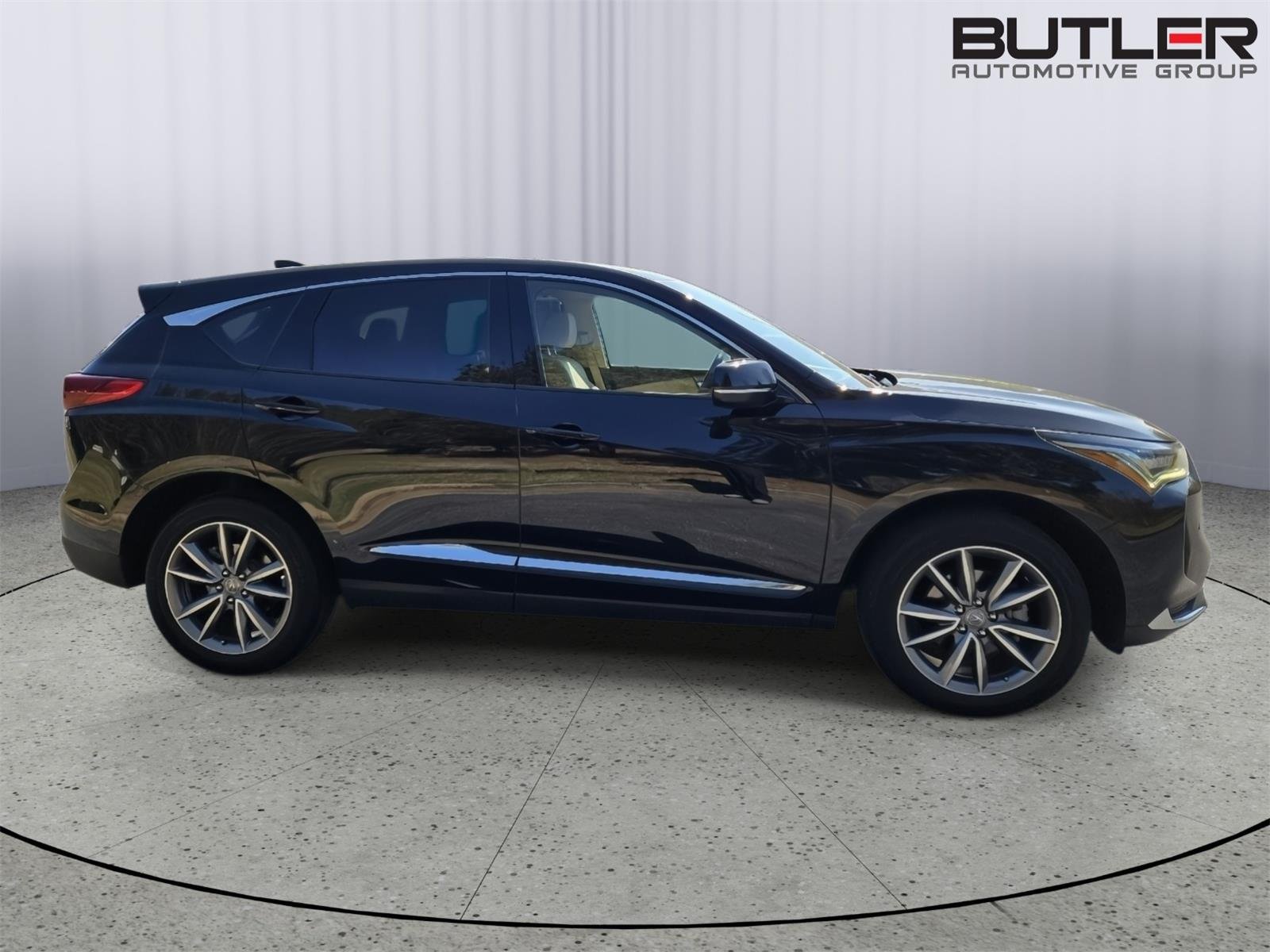 Used 2023 Majestic Black Pearl Acura w/Tech image 4