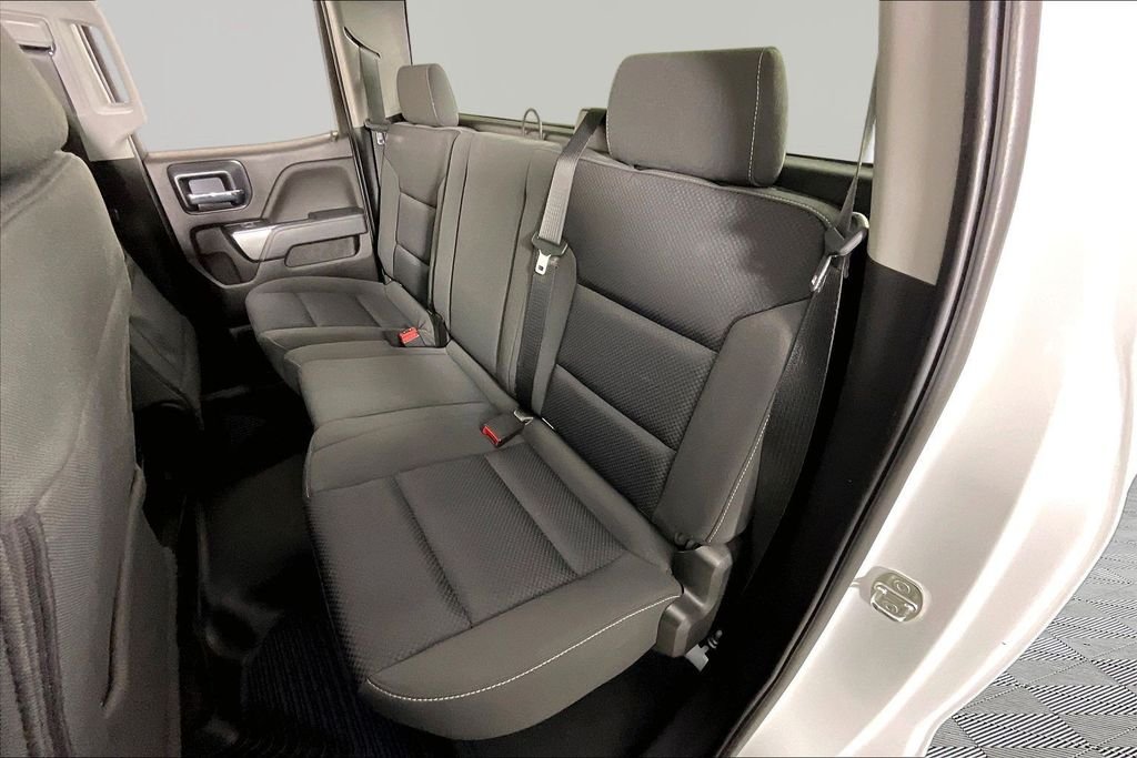 Used 2019 White Chevrolet LT image 20