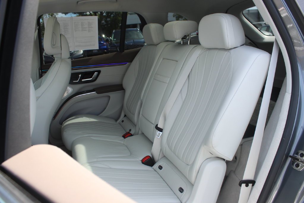 Used 2023  Mercedes-Benz 450 image 20