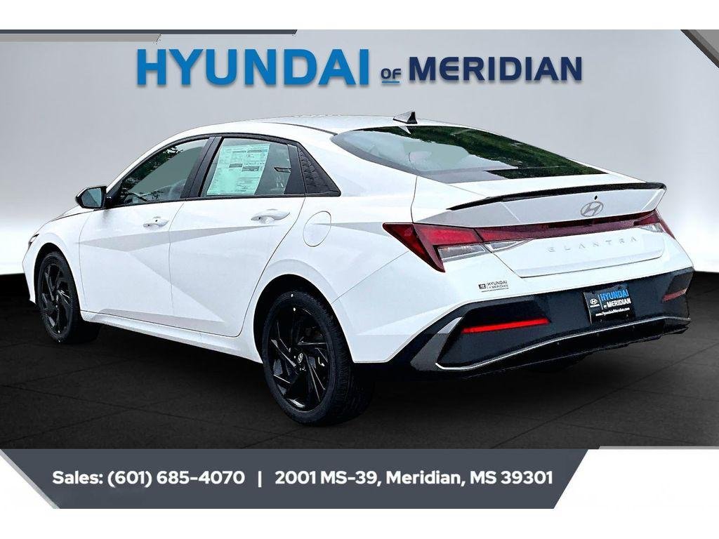 New 2026 SERENITY WHITE Hyundai SEL Sport image 3