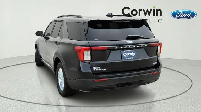 Certified Used 2025 Black Metallic Ford Active image 4