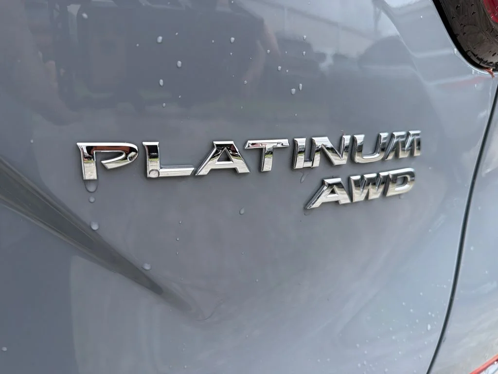 Used 2024 Gray Nissan Platinum image 11