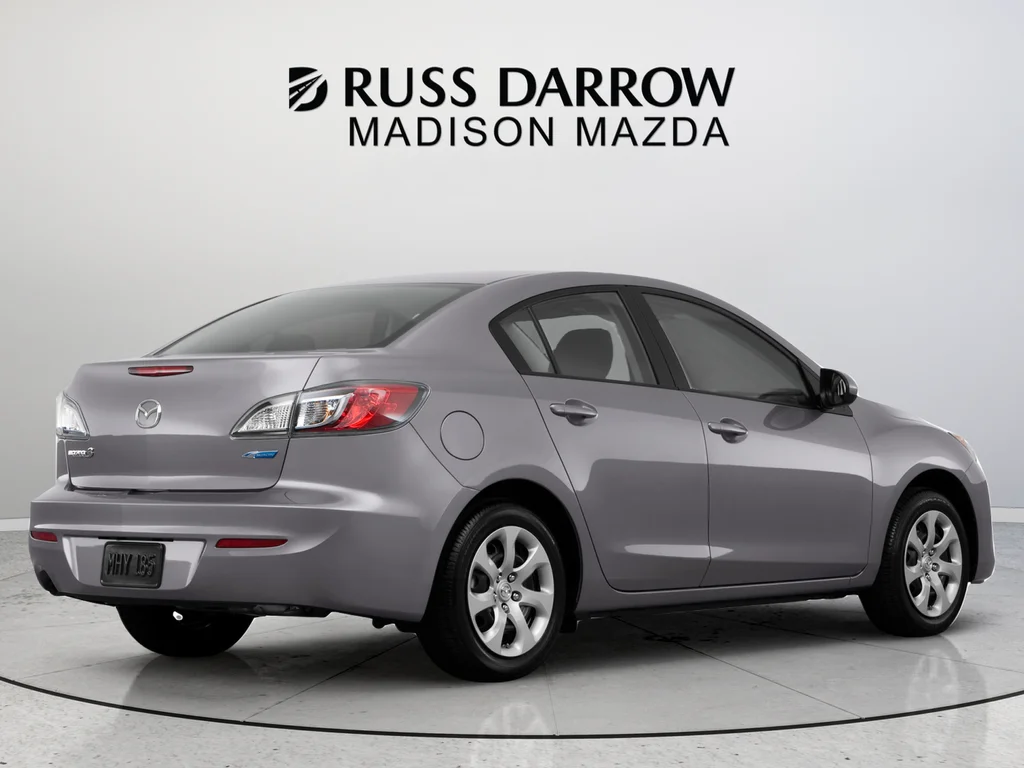 Used 2013 Silver Mazda i Sport image 3