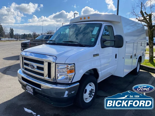 2025 Ford E-350SD Base