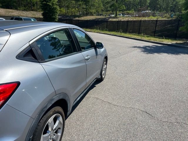 Used 2018 Silver Honda LX image 5
