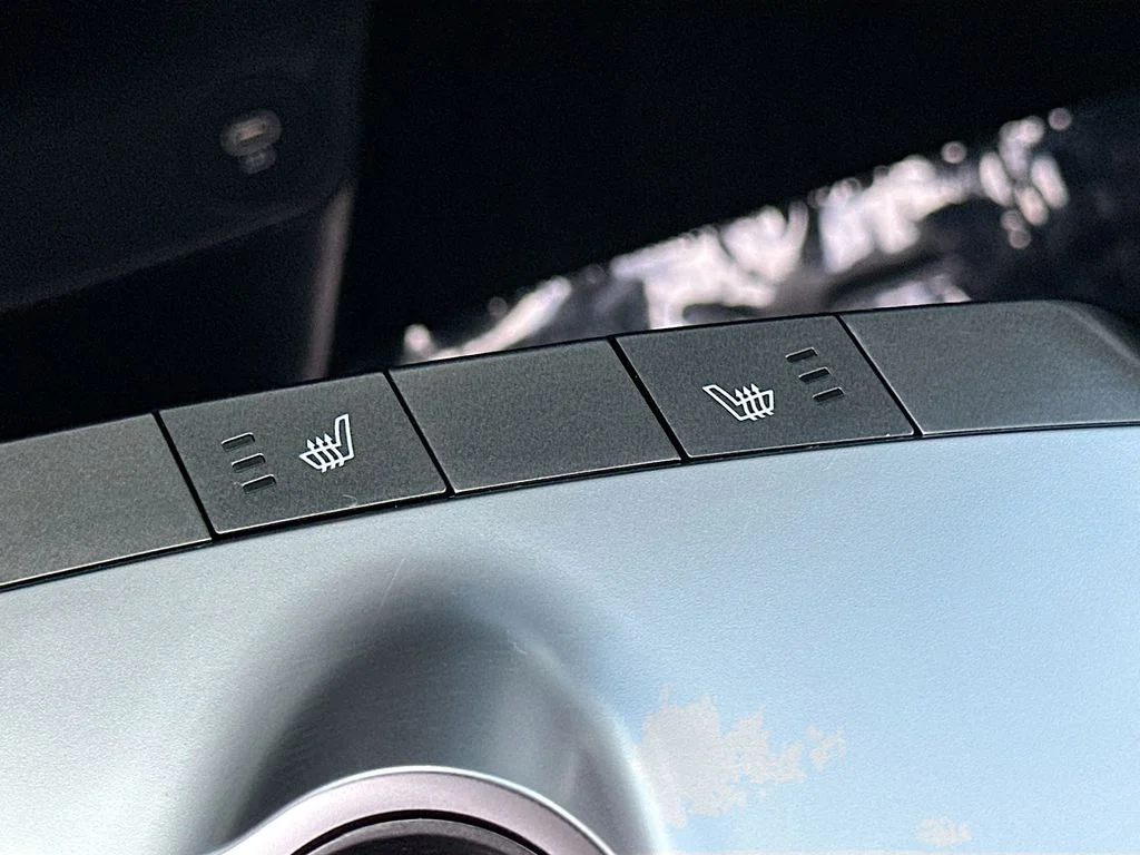 Certified Used 2024  Kia Light image 20