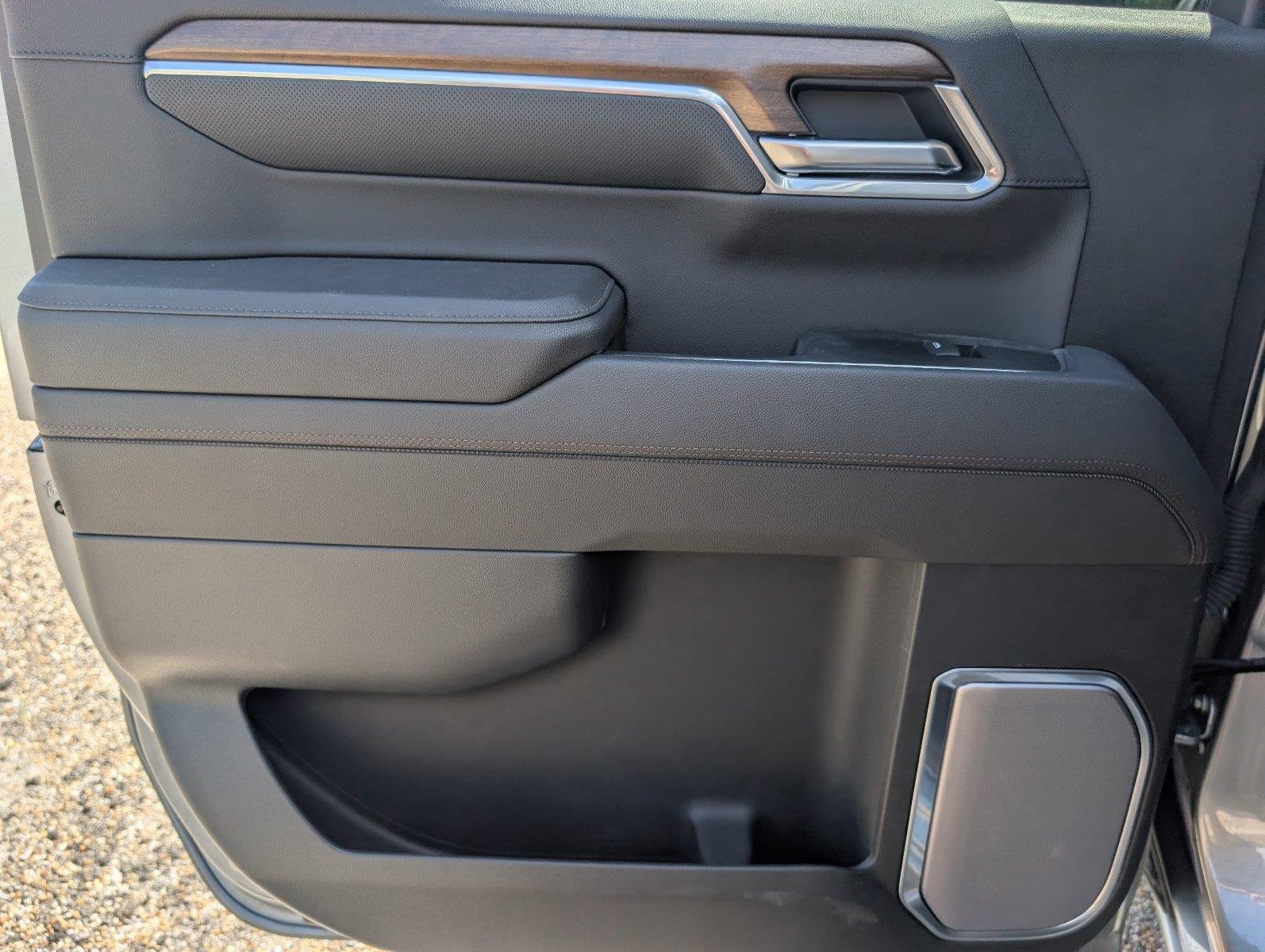 Used 2026 Sterling Gray Metallic Chevrolet High Country image 37