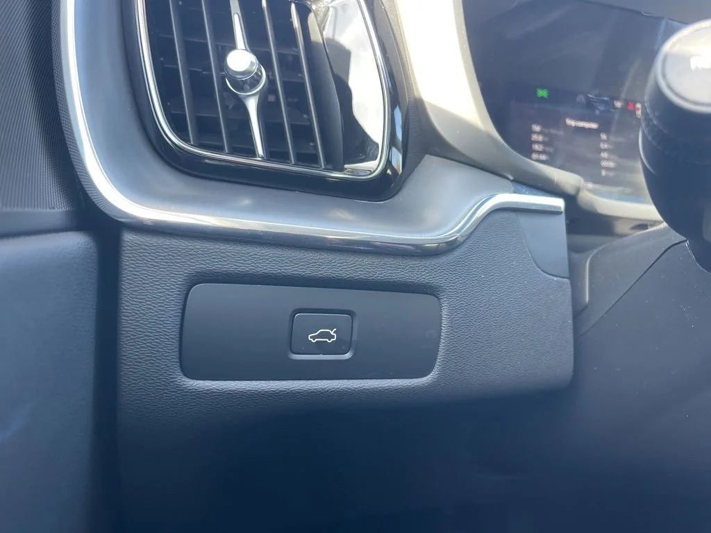 Used 2023 Gray Volvo Core image 28