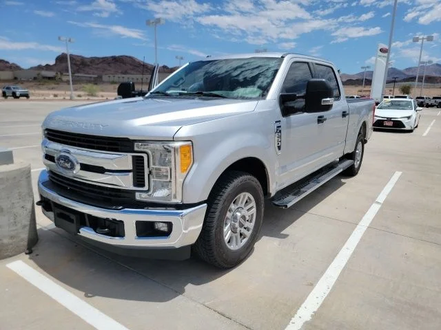 Used 2017 Silver Ford XLT image 1