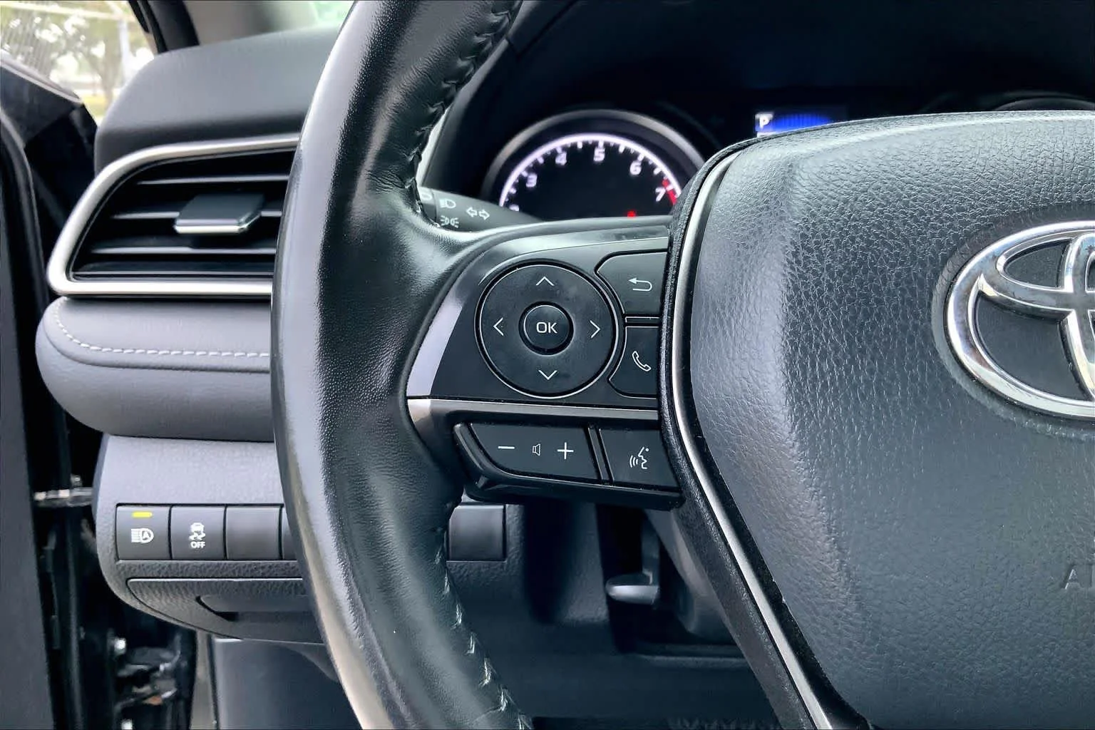Used 2024 Midnight Black Metallic Toyota SE image 23