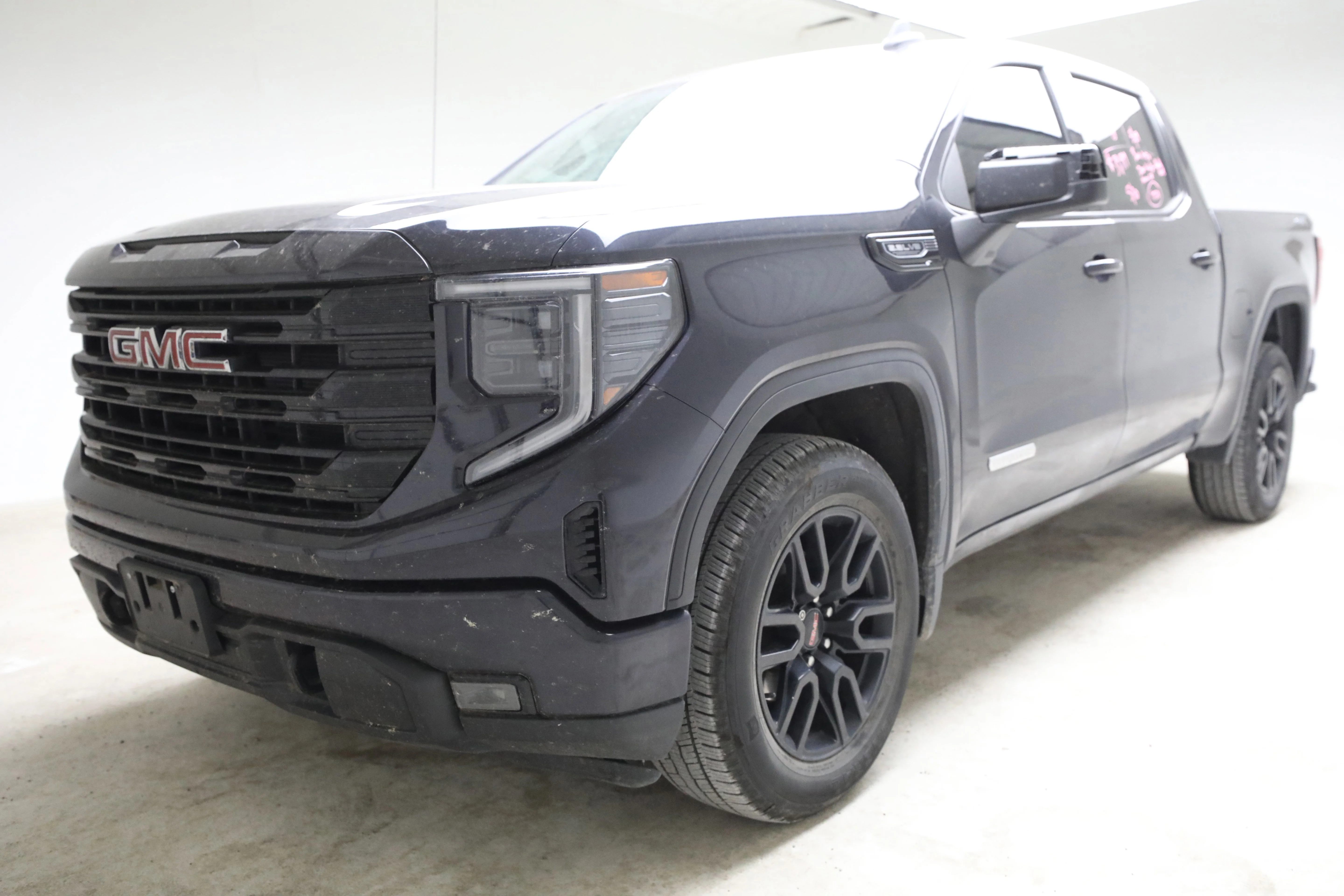 Pre-Owned 2022 GMC Sierra 1500 Elevation Crew Cab 4x4