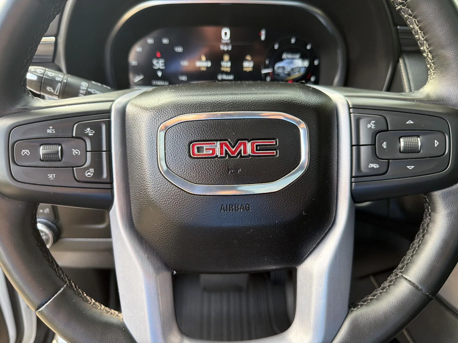 Used 2023 Summit White GMC SLT image 24