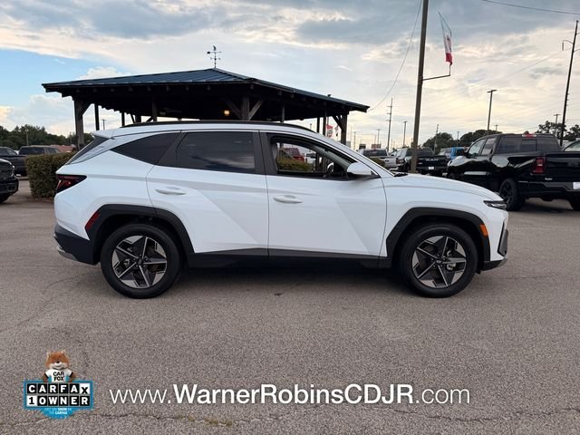 Used 2025 White Hyundai SEL image 16