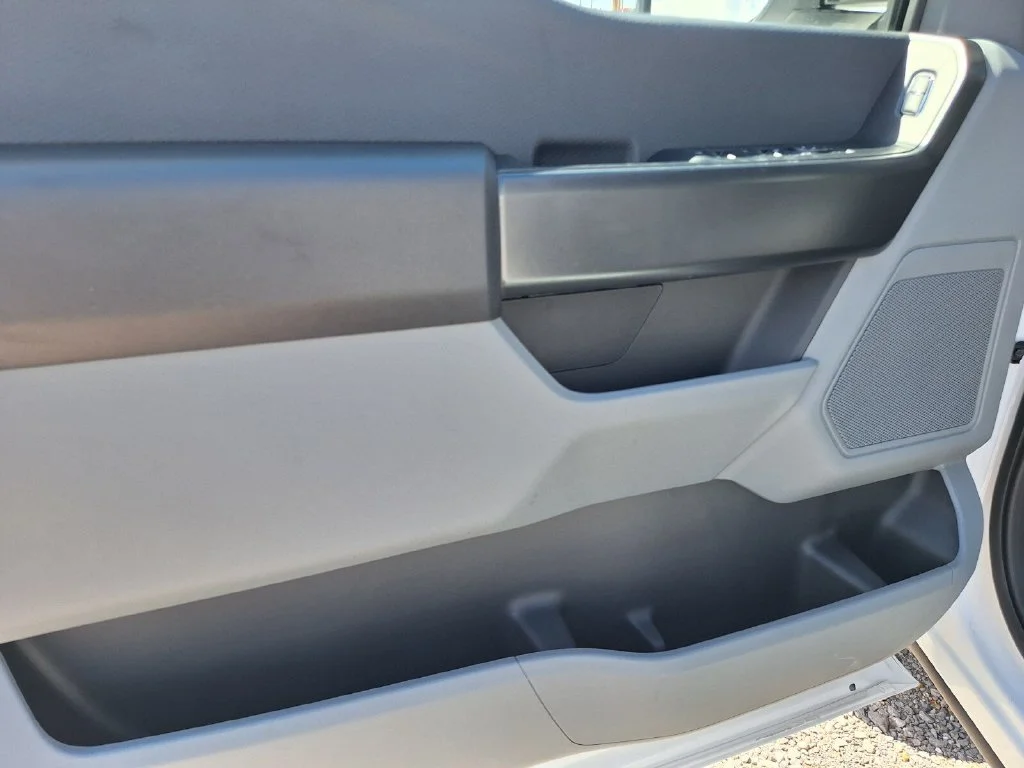 New 2026 Oxford White Ford XL image 16