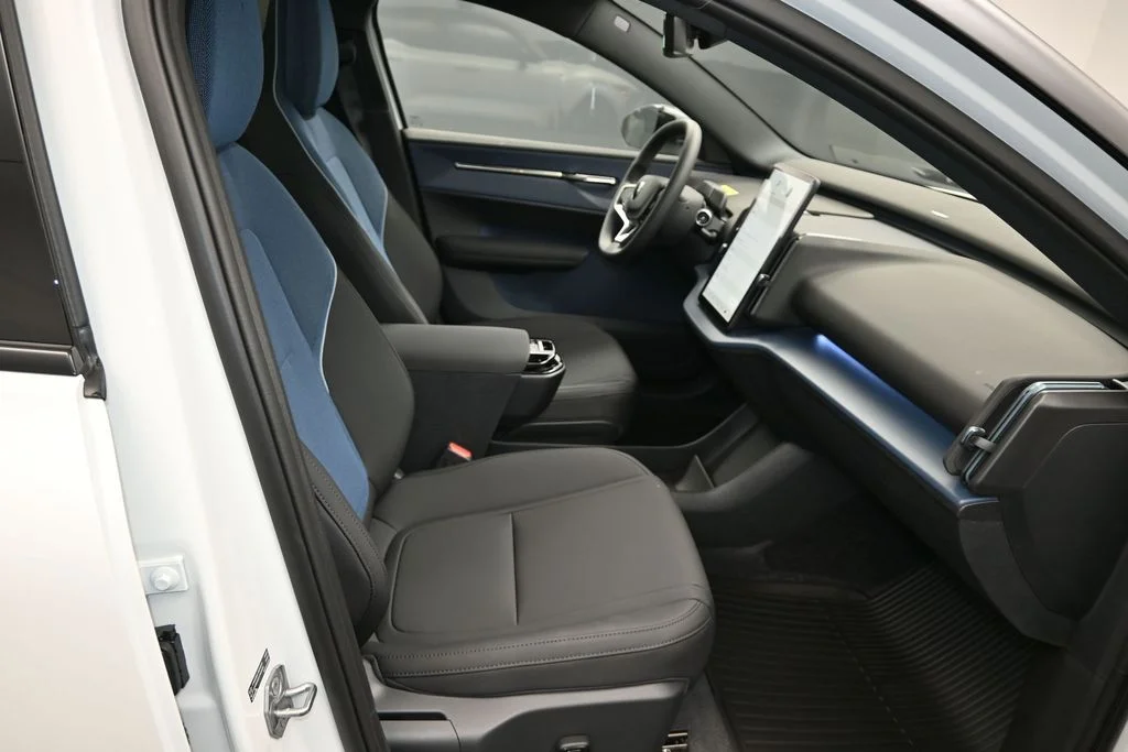 New 2026 Crystal White Volvo Twin Motor Performance Plus image 19