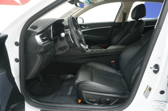 Used 2025  Genesis 2.5T image 17