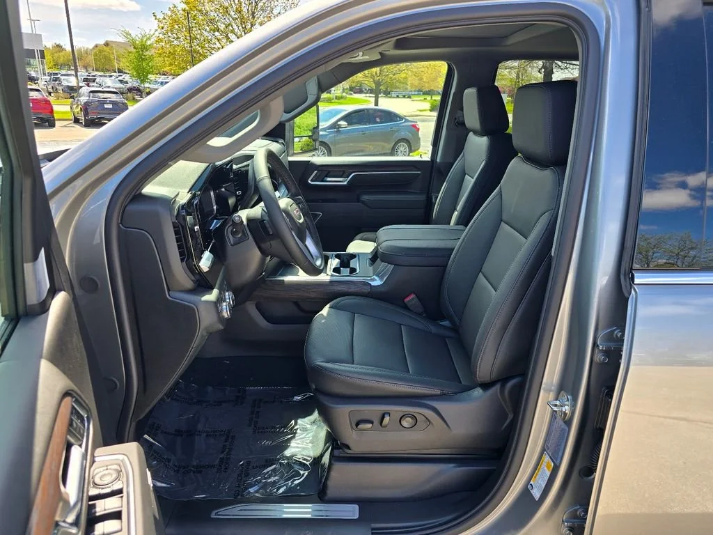 2026 GMC Sierra 3500HD SLT - Photo 16