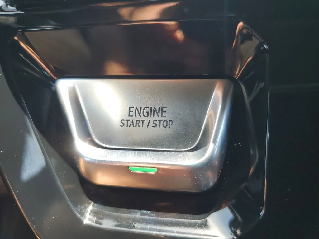 Used 2025 Thunderstorm Gray GMC Denali Ultimate image 28