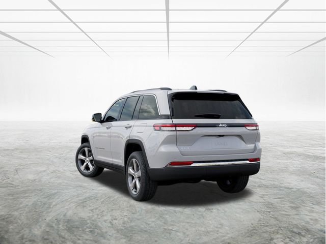 New 2026 Bright White Clear-Coat Exterior Paint Jeep Limited image 3
