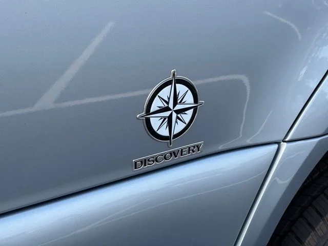 New 2027 Silver Mercedes-Benz Discovery Touring image 59