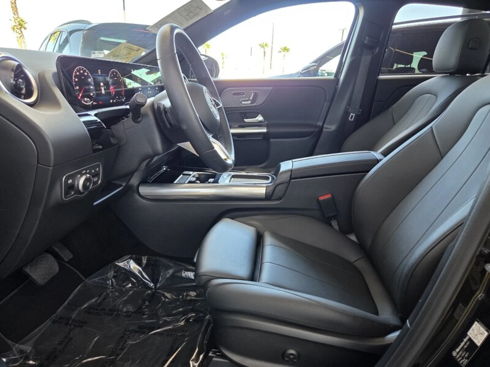 Used 2026 Cosmos Black Metallic Mercedes-Benz GLA 250 image 13