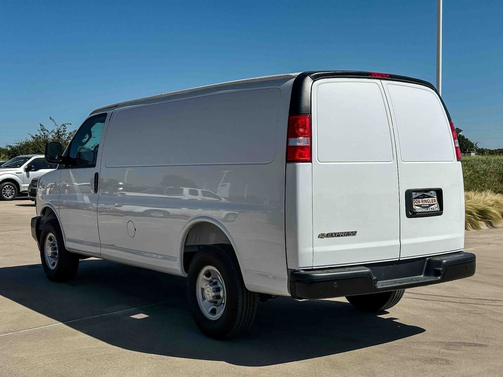 2025 Chevrolet Express Cargo Work Van - Photo 7