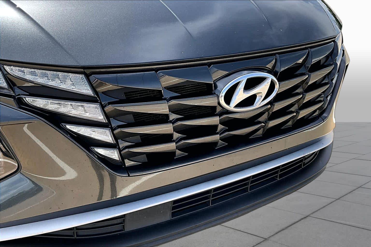 Used 2022 Portofino Gray Hyundai SEL image 30