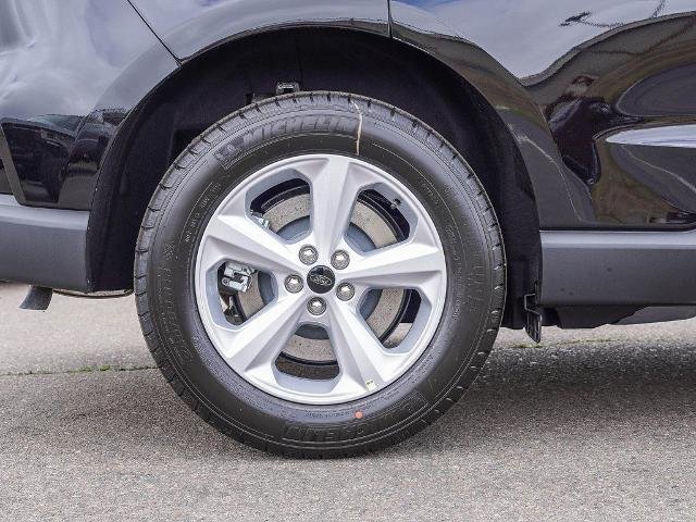 New 2024 Agate Black Metallic Ford SE image 37