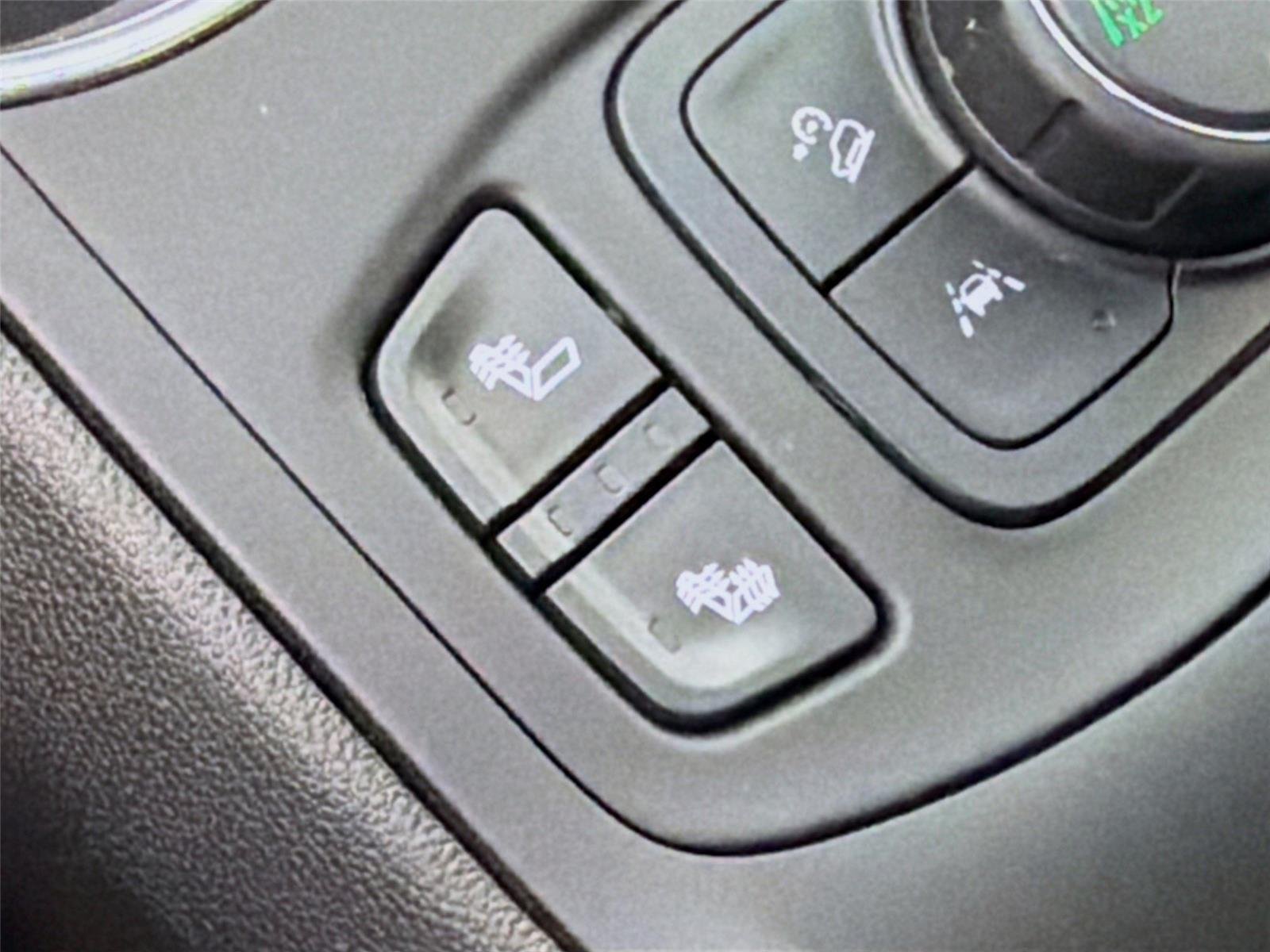 Used 2023 Sterling Metallic GMC SLE image 25