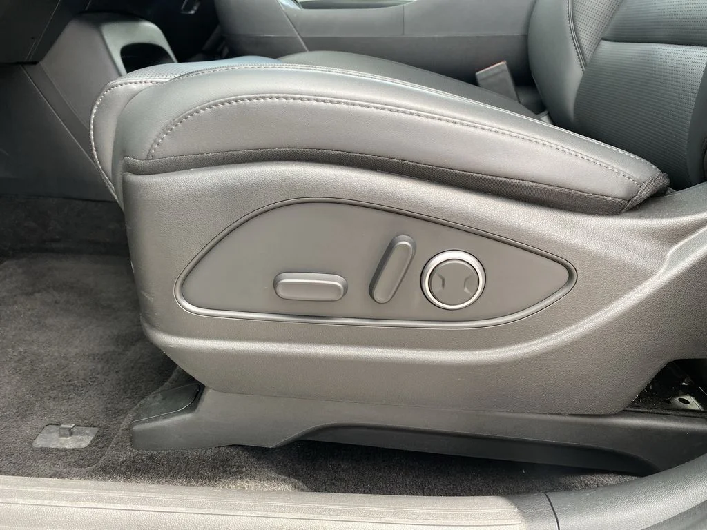 Used 2026 Typhoon Silver Metallic Hyundai SEL image 17