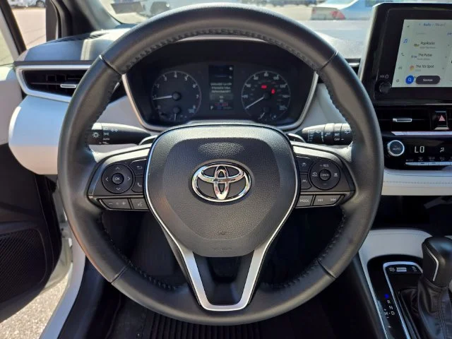 Used 2025 White Toyota SE image 30
