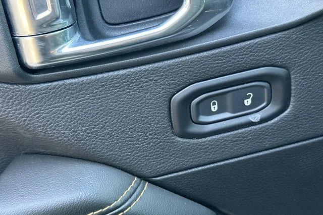 Used 2025 Gray Jeep Sahara 4xe image 12