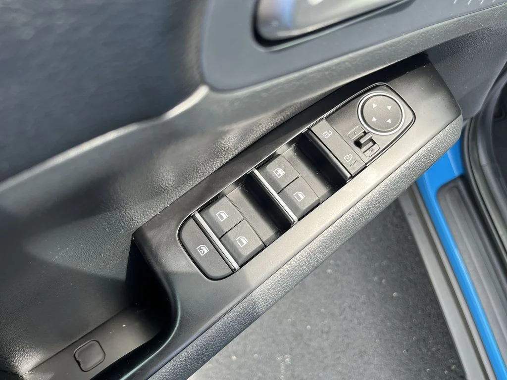 Used 2023 Blue Kia EX image 19