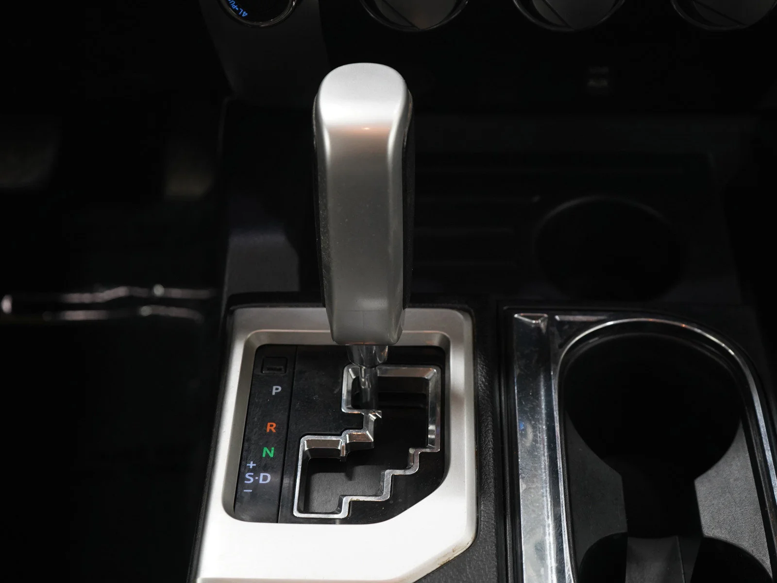 Used 2018 Cement Toyota SR5 image 21