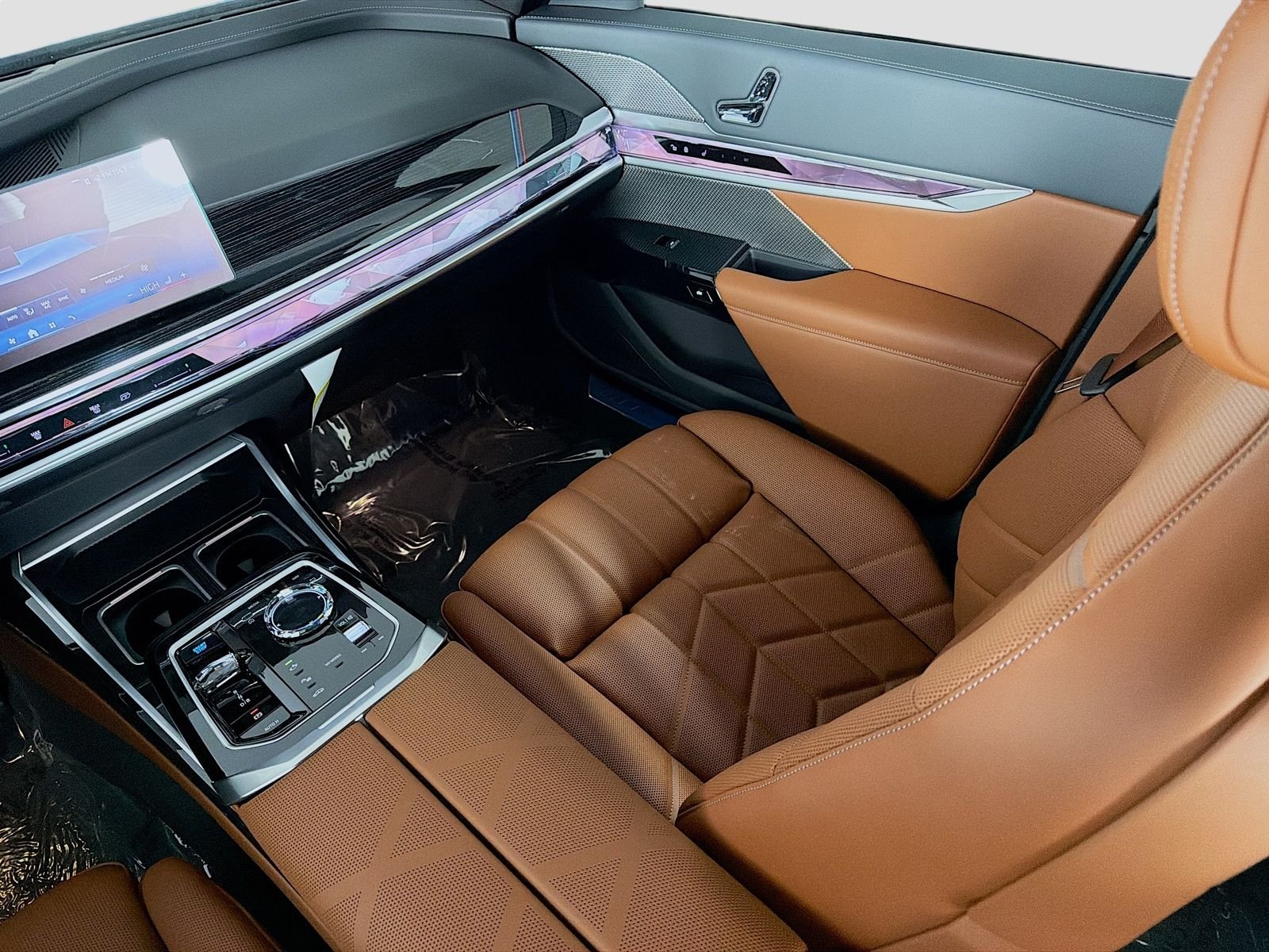 New 2026 Brooklyn Grey Metallic BMW xDrive60 image 25