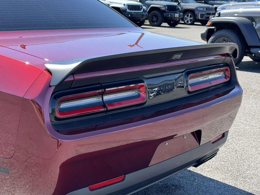 Used 2023 Red Dodge SRT Hellcat Jailbreak image 10