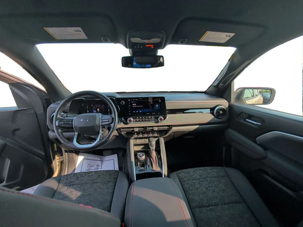 Used 2023 Sand Dune Metallic Chevrolet Z71 image 9