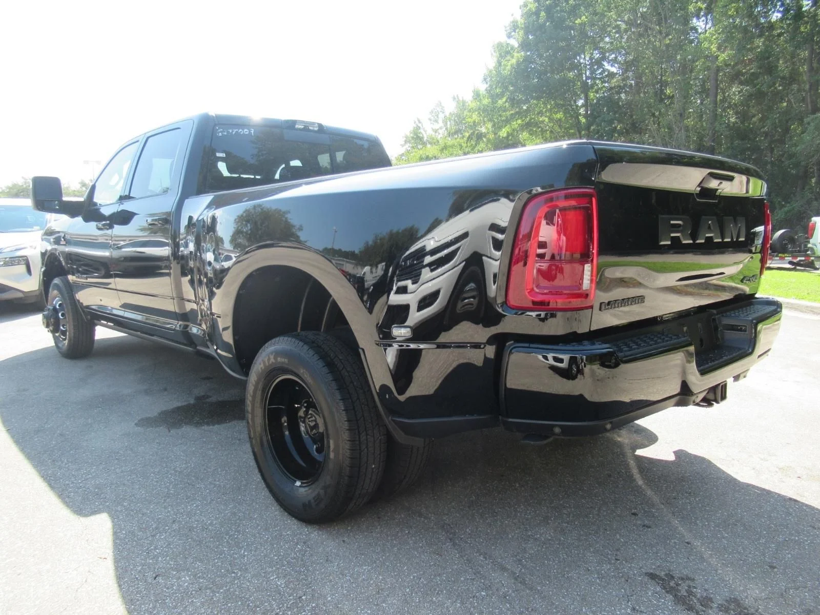 New 2027 Diamond Black Crystal Pearlcoat RAM Laramie image 5