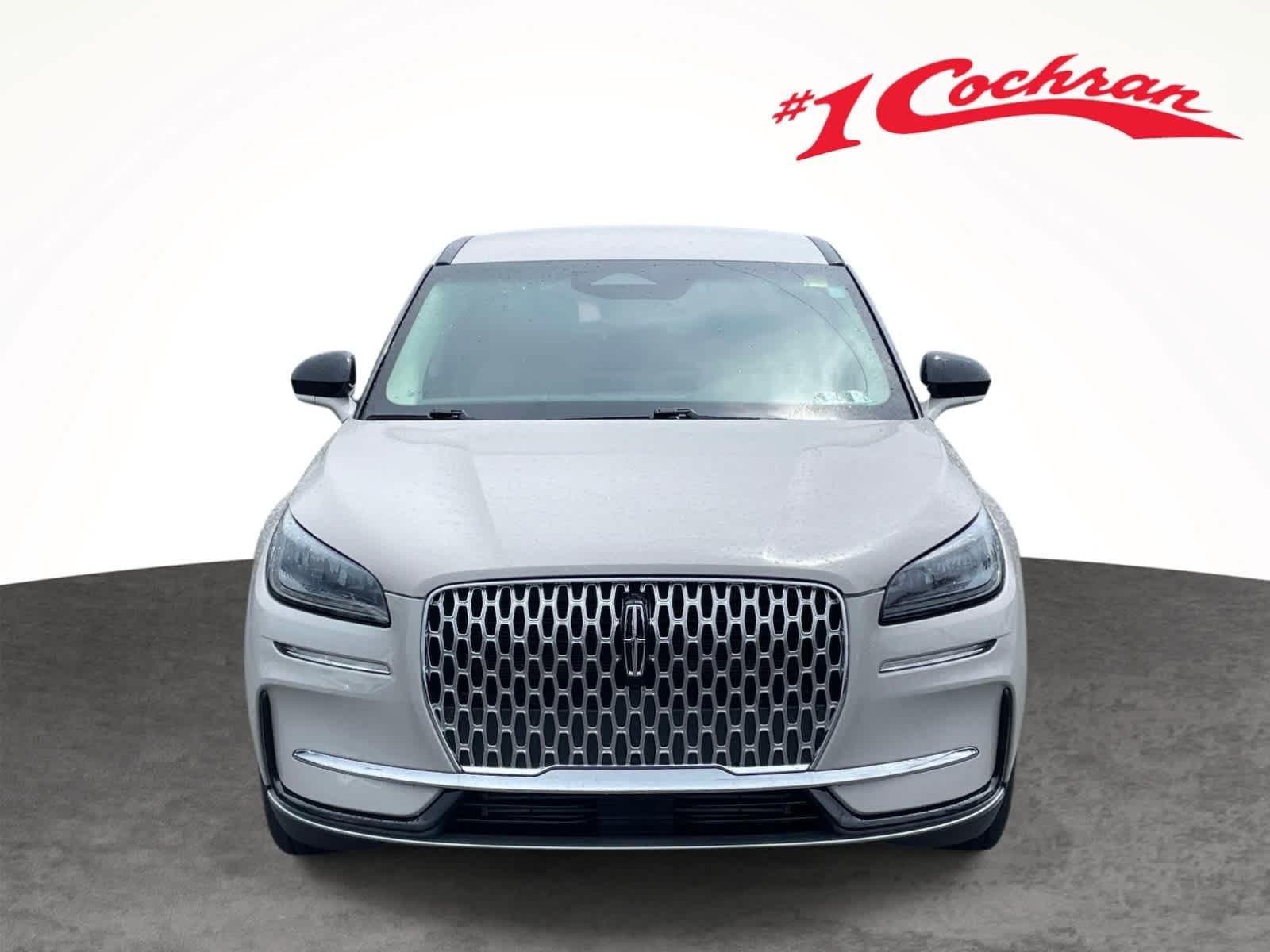 Used 2023 Ceramic Pearl Lincoln Standard image 12