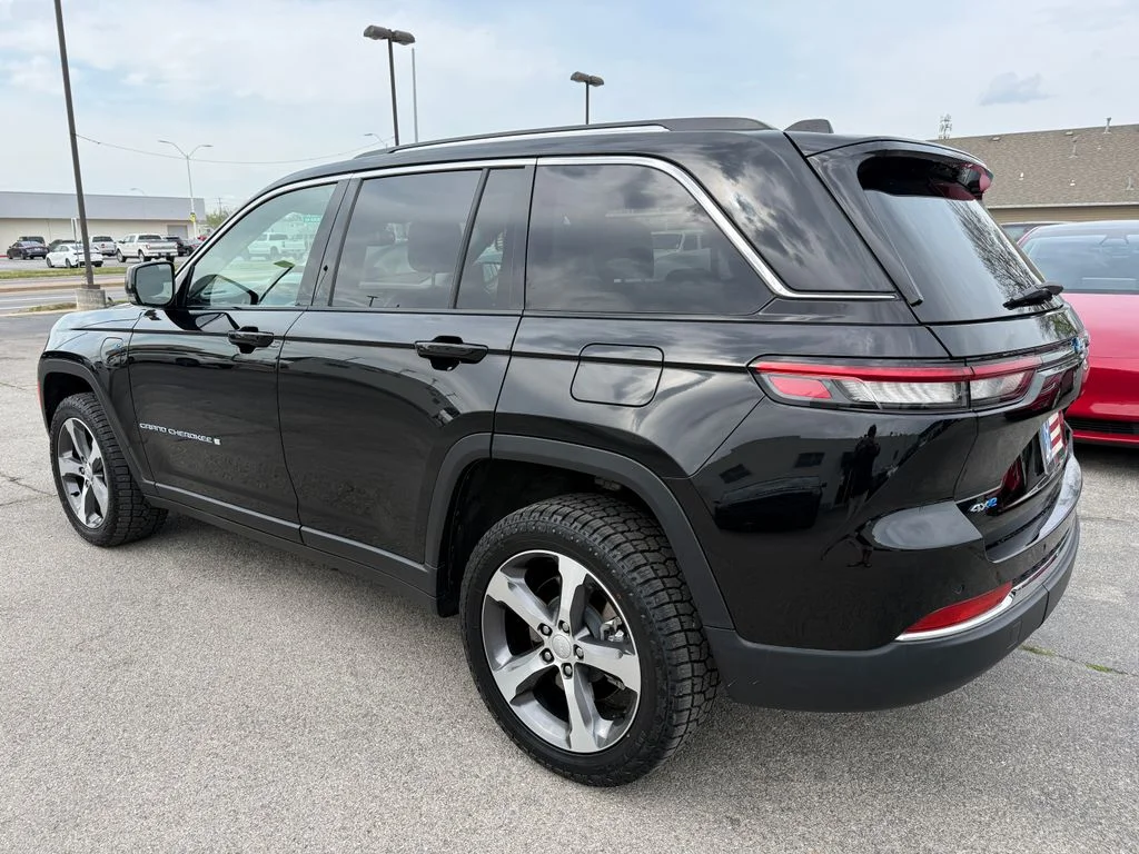 Used 2022 Black Jeep 4xe image 29