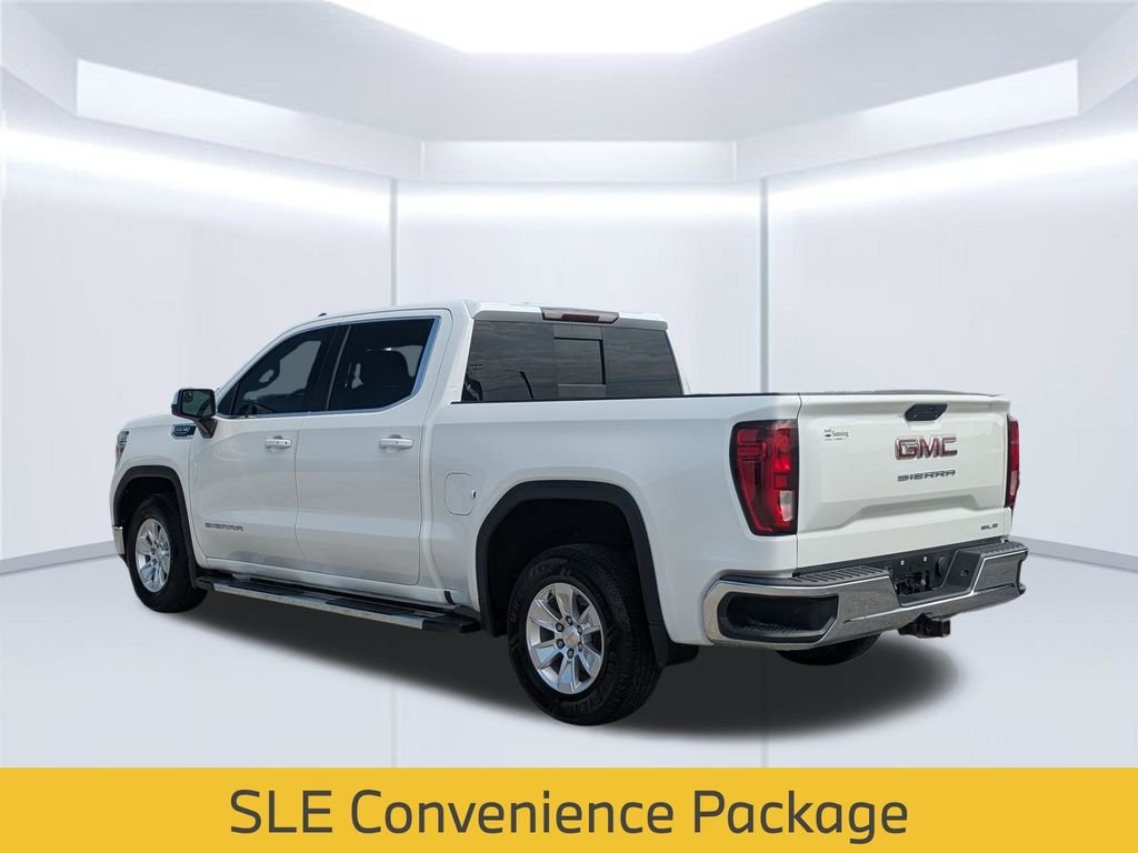 Used 2019 White GMC SLE image 4
