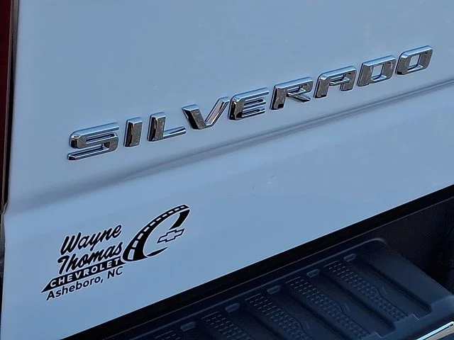 New 2026 White Chevrolet LT image 21
