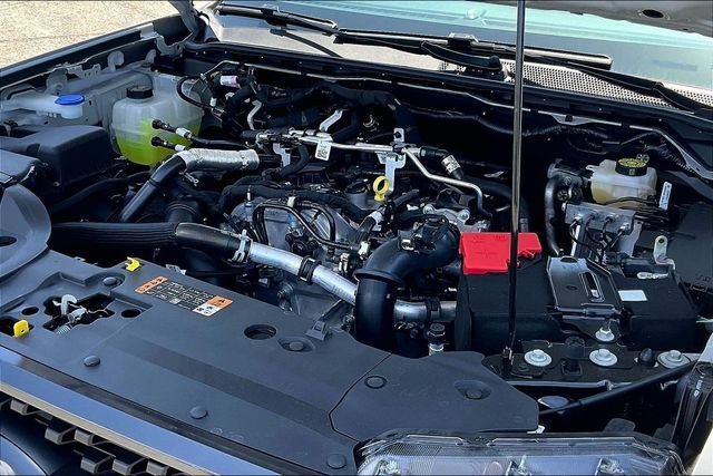 New 2026 Avalanche Ford XLT image 18